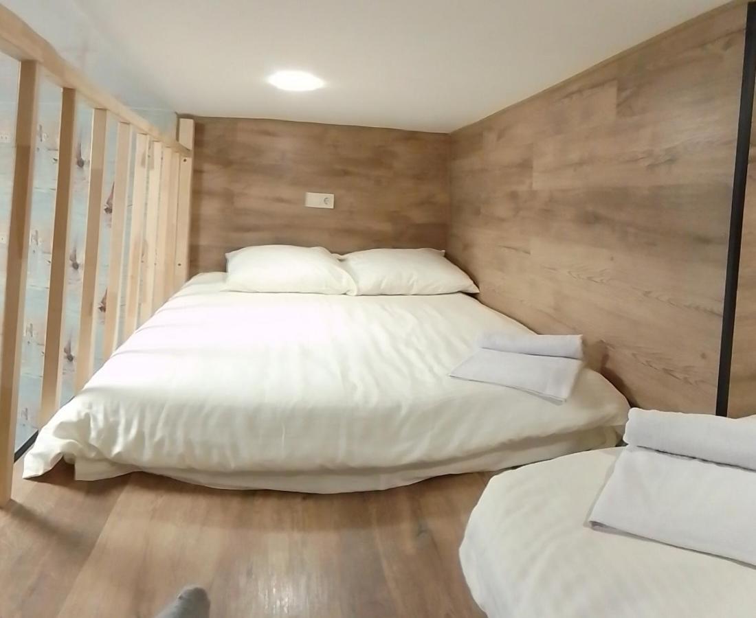 Hostel Voyage Kiev Luaran gambar